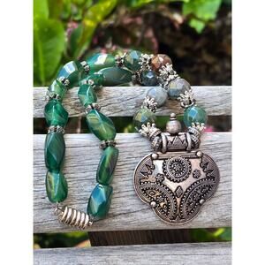 VTG Sterling Silver Aventurine Green Quartz Tribal Pendant Statement Necklace